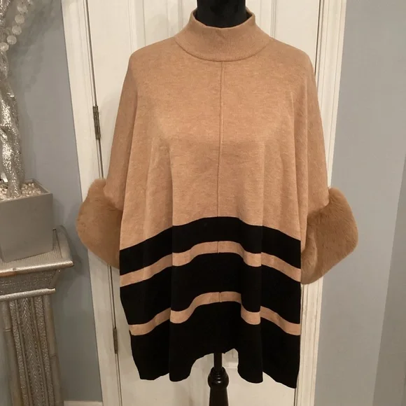 Faux Fur sleeve sweater - Picture 3 of 6